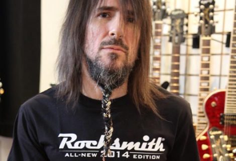 Ο κιθαρίστας των Guns N’ Roses δοκιμάζει το Rocksmith 2014