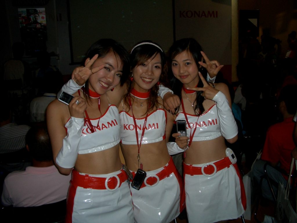 Konami girls (Large)