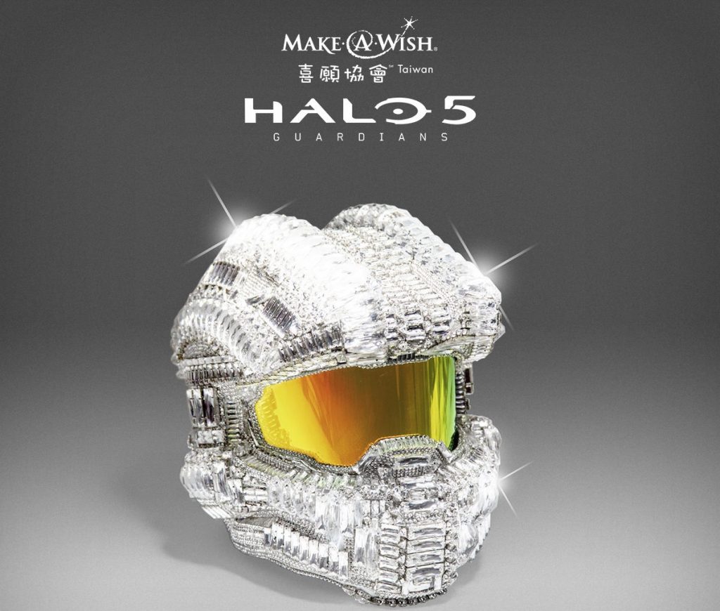Κράνος του Master Chief με κρυστάλλους Swarovski για… καλό σκοπό!