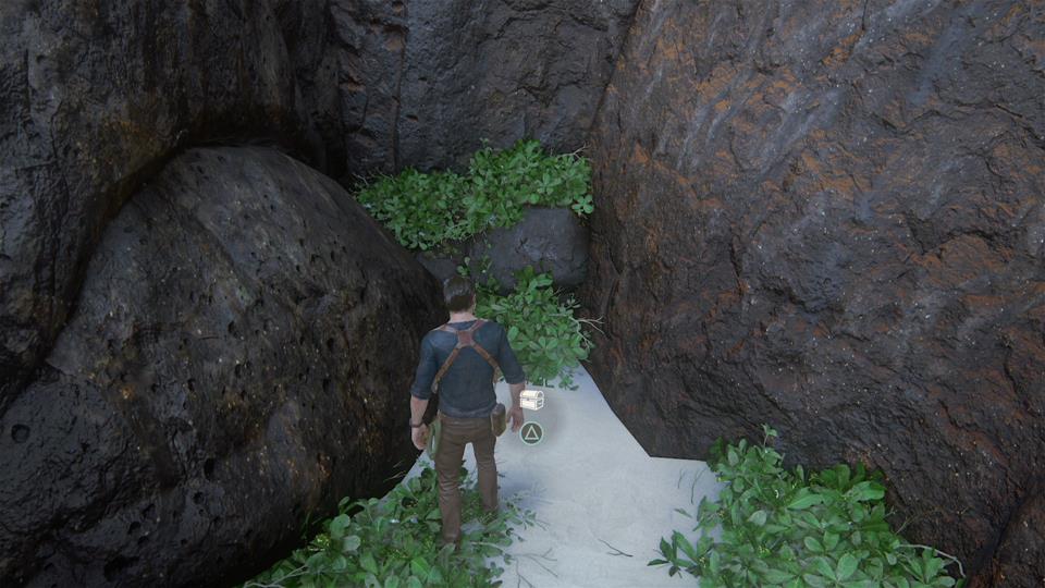 uncharted 4 treasures panamanian pendant