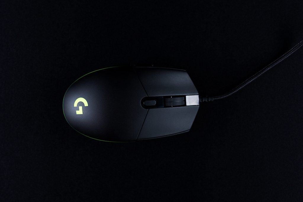 Logitech G Pro Gaming (3)