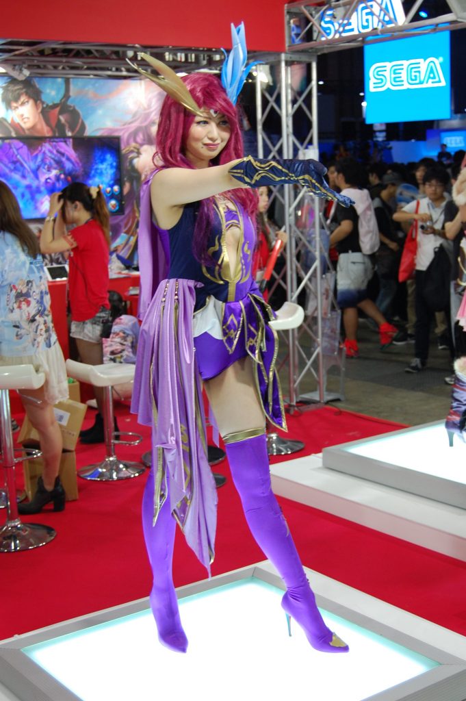 tgs-booth-babes-2