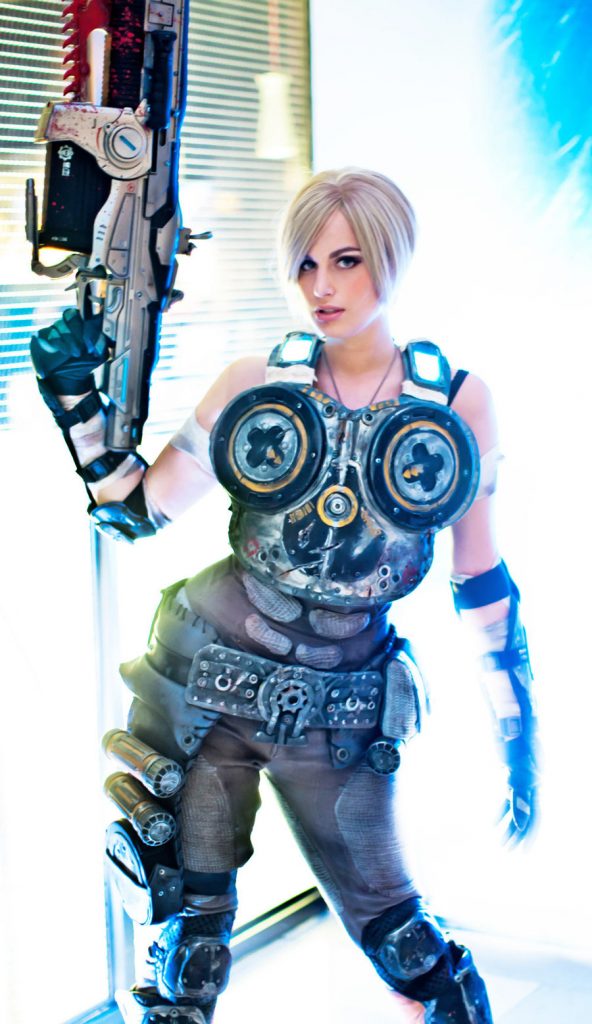 meagan-marie-gears-of-war-cosplay-2