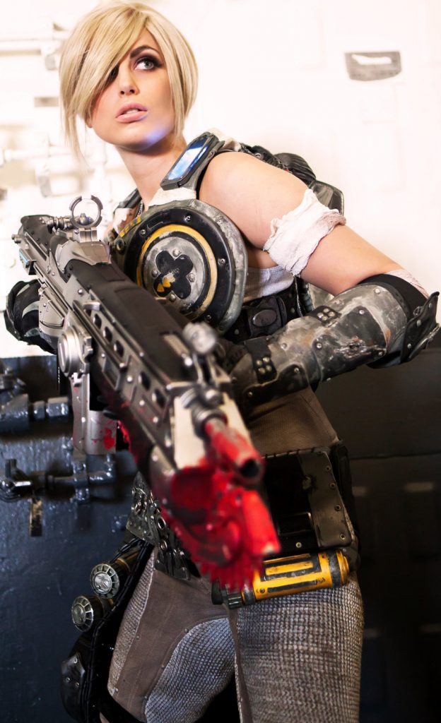 meagan-marie-gears-of-war-cosplay-9