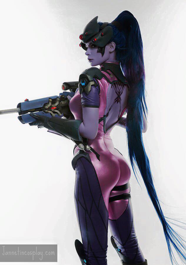 widowmaker-sexy-cosplay-3