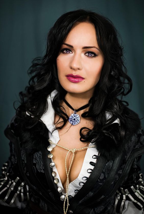 yennefer-cosplay-10