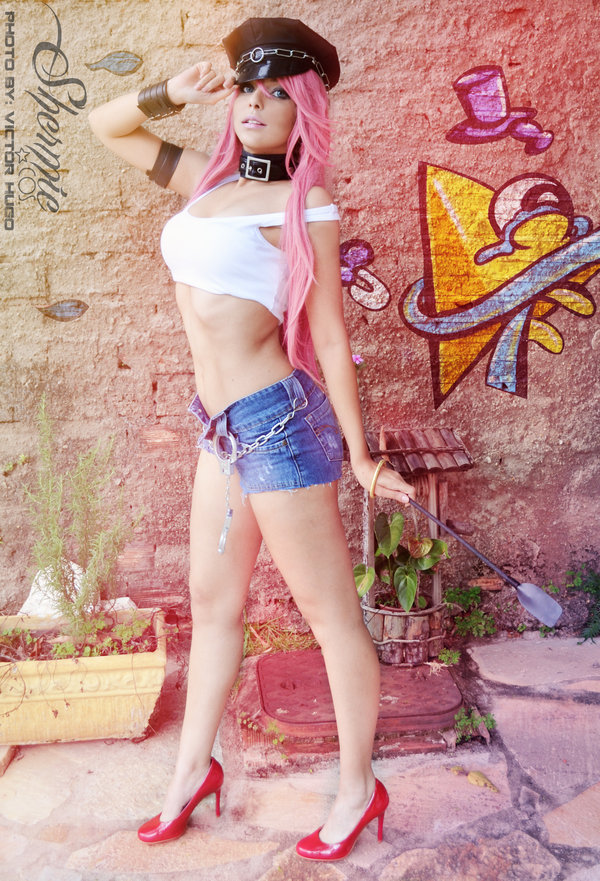 Poison Shermie Cosplay (15)