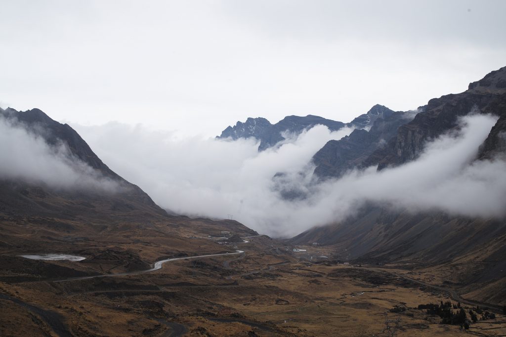 Scenery-Yungas-Road-Bolivia-full_282845