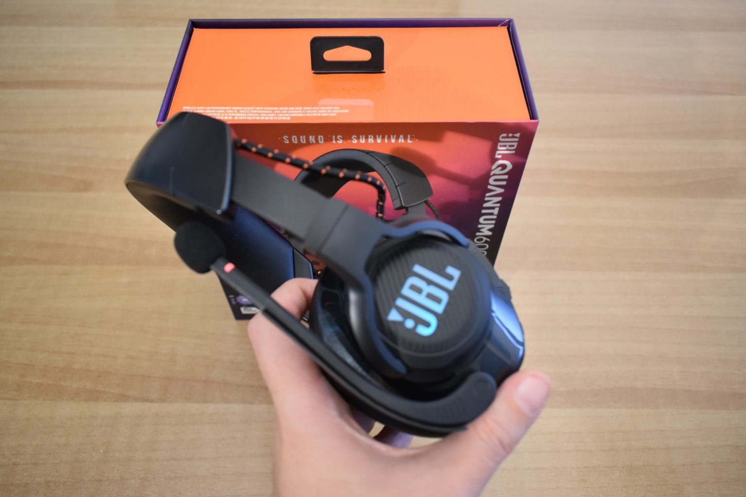 JBL Quantum 600 Review: “Legendary… gaming headset”!
